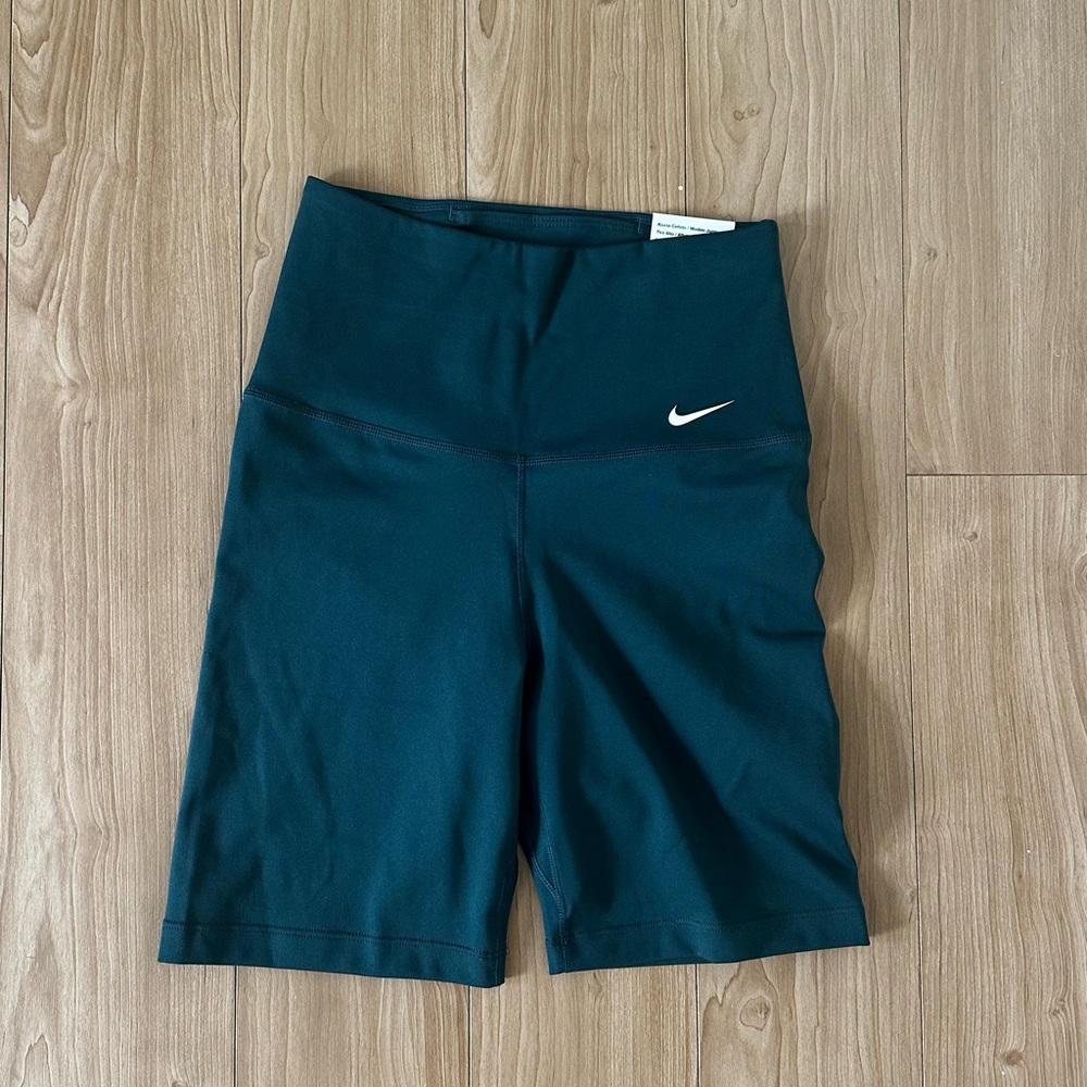 Nike Women's Dri-FIT One High-Waisted Biker Shorts